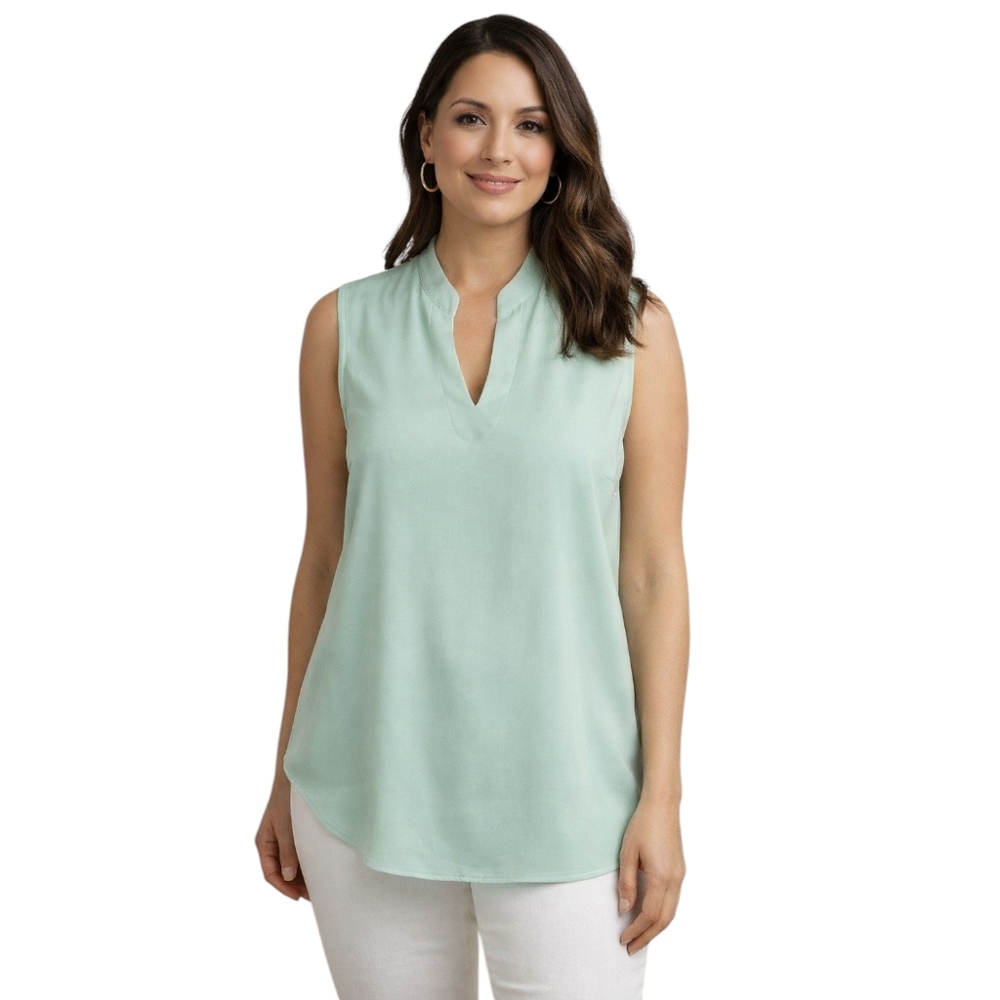 Cremieux Mint Green Sleeveless V-Neck Blouse Tank Top Size Medium Business Casua
